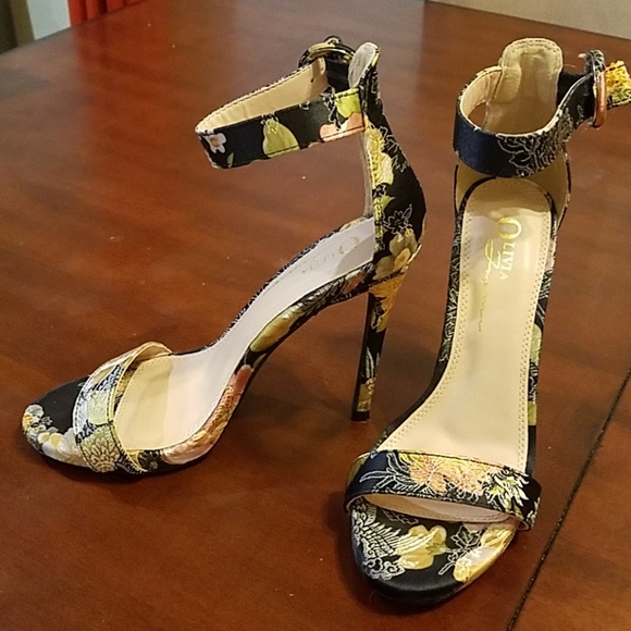 Women's High Heel Sandals - Picture 1 of 1